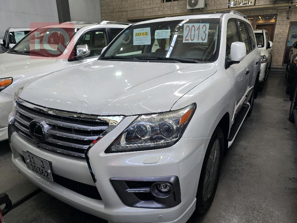 Lexus LX